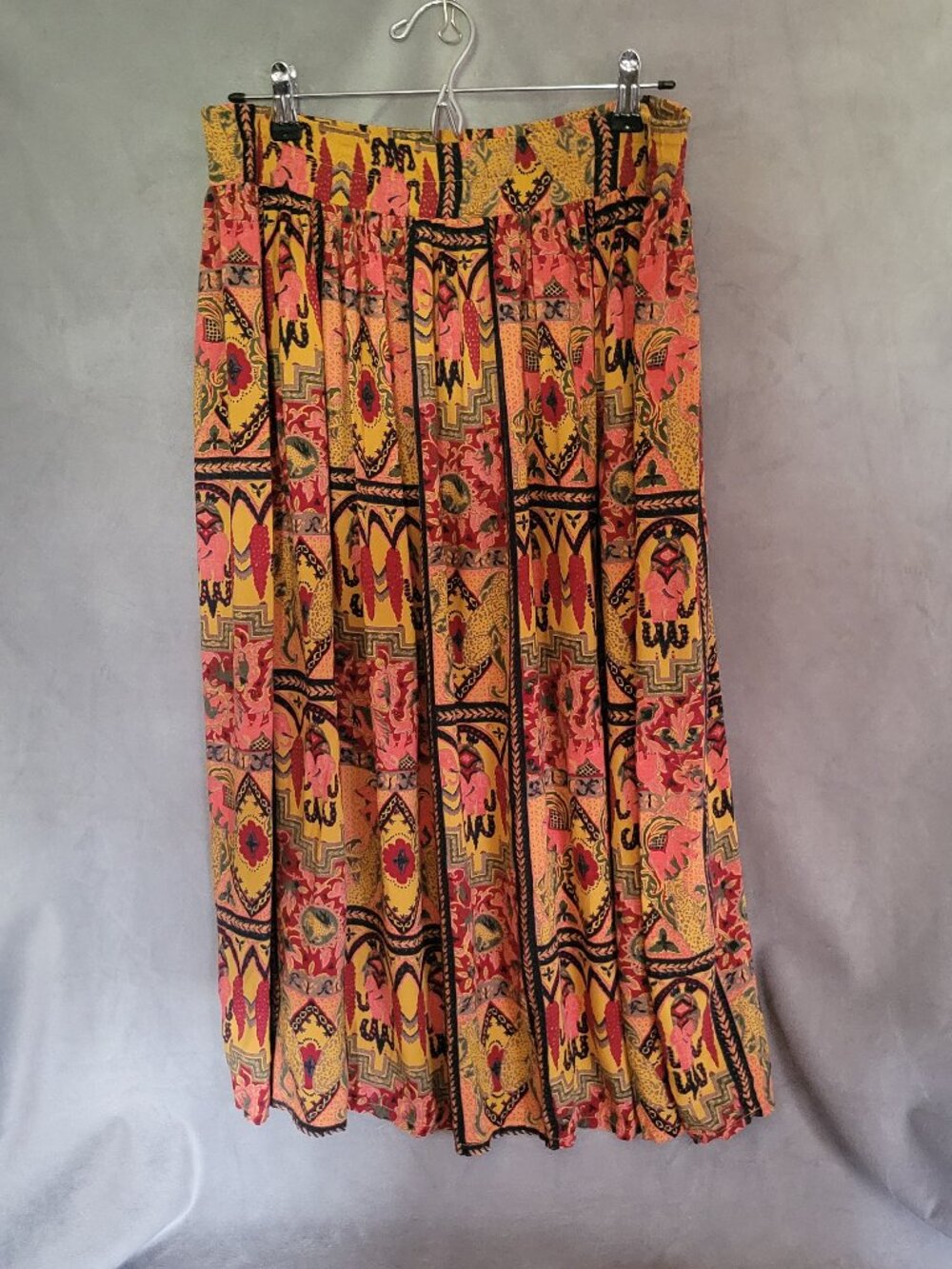 Etam Vintage Boho Print Skirt Size 10 Yellow Pink Black Red Viscose Elephants